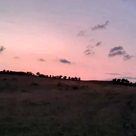 6 Person In Knebel-by Traum